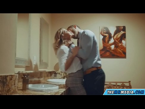 ❤️ Ke hoʻowalewale ʻia ʻoe e kahi blonde busty i kahi lumi hoʻomaha ākea ❤❌ Porno ma haw.assay-define-smartlink.ru